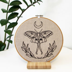 Luna Moth hand embroidery pattern - Monochrome insect - PDF Instant download