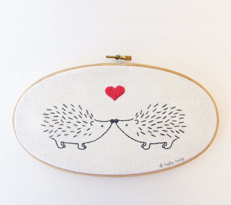 Hedgehog hand embroidery pattern Valentine's Day PDF Instant download image 3