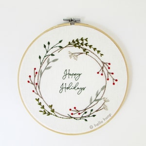 Happy Holidays hand embroidery pattern - Floral wreath - PDF - Instant download