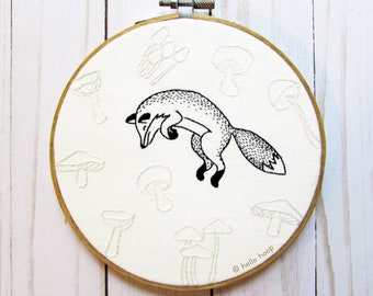 Happy Fox hand embroidery pattern - Jumping fox - PDF - Instant download