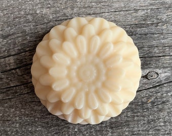 Flower Soap/ Round Soap/ Mint Chrysanthemum Soap / All Natural / Handmade / Vegan