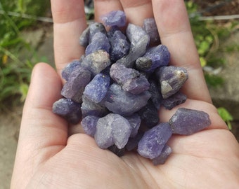 Raw Tanzanite gemstone