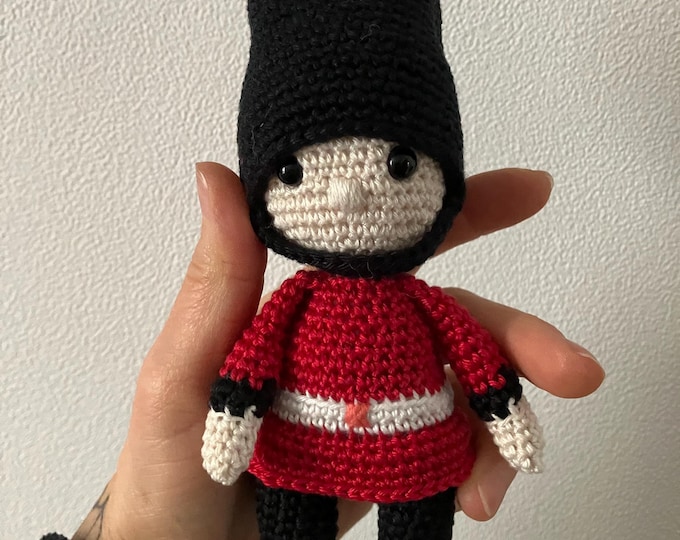 ROYAL GUARD Crochet Pattern - Etsy Canada