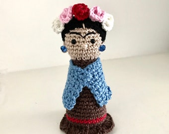 Frida crochet sculpture Crochet collectables Frida doll house accent Amigurumi Frida house decoration Frida lover gift