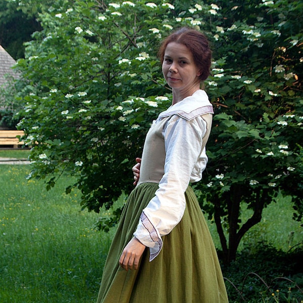 Renaissance corset dress for Elizabethan reenactment - Made to order