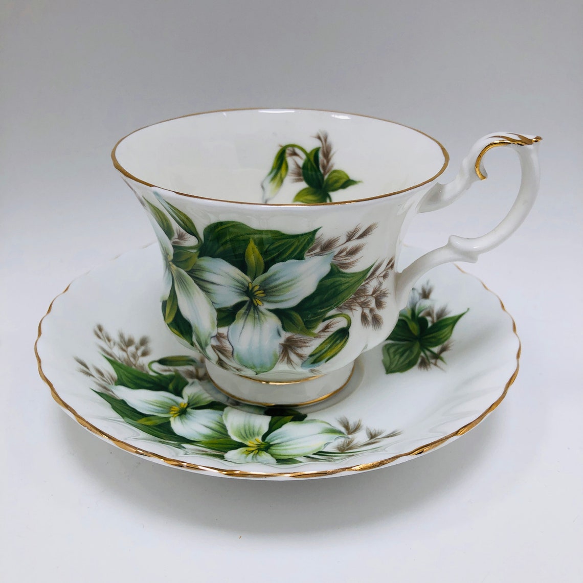 royal albert trillium cup and saucer