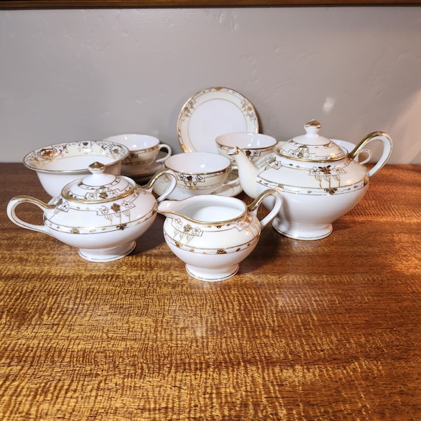 Beautiful Hand Painted Nippon Tea Set