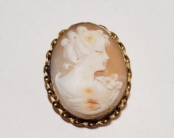 Antique Cameo Brooch/Pendant