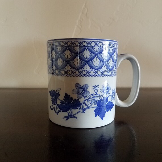 Spode Mug From The Blue Room Collection Geranium