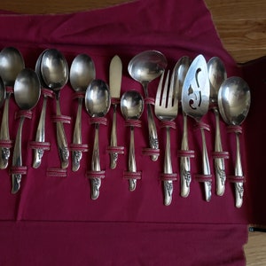 Rogers & Bro Reinforced Silverplate IS Exquisite Service for 10 with Serving Pieces