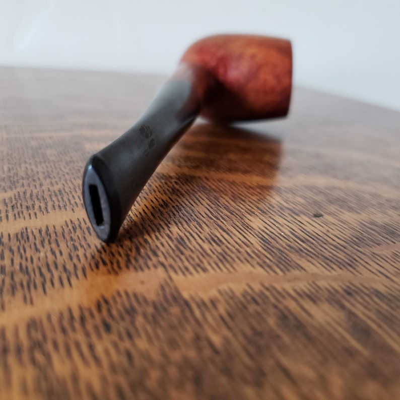 English Burl wood Pipe