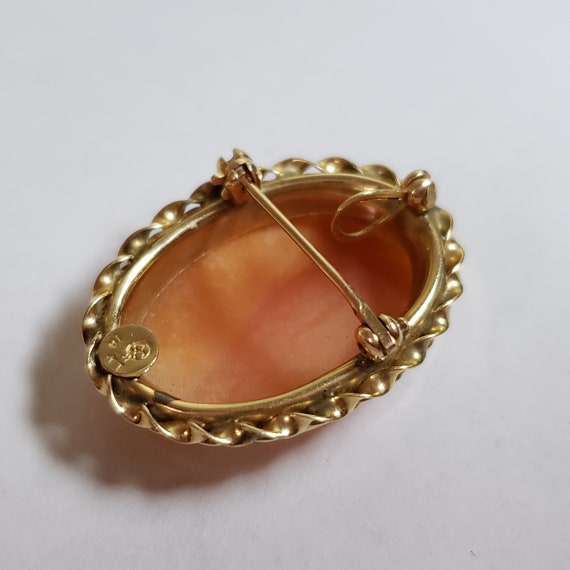 Antique 14 kt Gold Cut Shell Cameo Pendant/Brooch - image 6