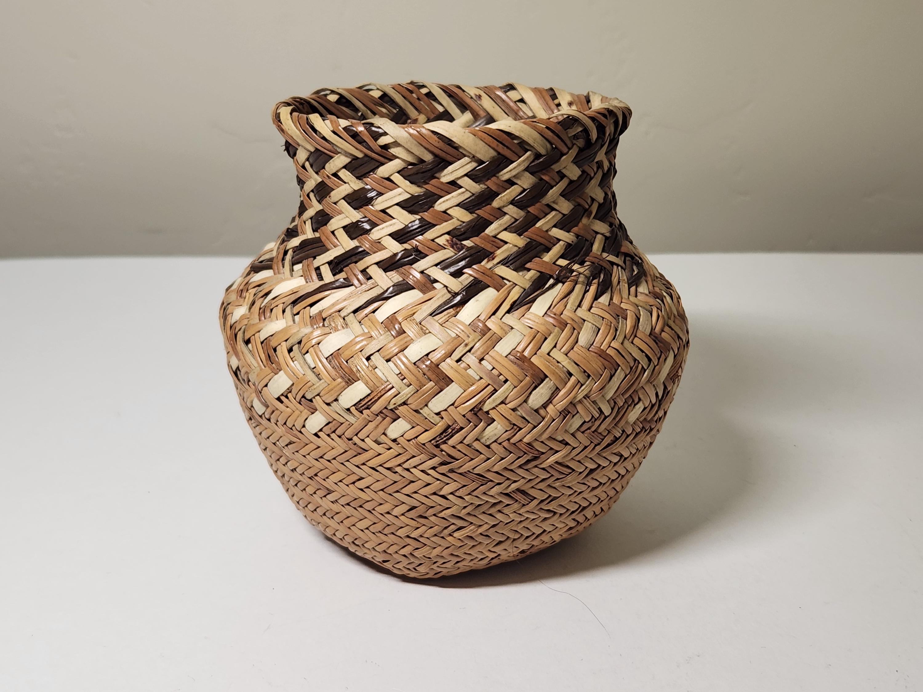 Antique Native American Indian Baskets - Etsy