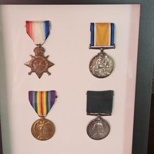 Amazing British WWI 1914-1915 Star Medal Trio With Volunteer Long Service Medal