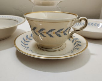 Vintage Sherwood Old Ivory Syracuse China: Tea Cups and Saucers