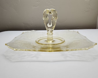 Paden City Ardith Yellow Center Handled Tray #411