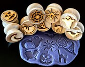 Wooden Halloween Stampers Set of 9 Playdough Stamps Kid Sensory Activity Bat Cauldron Witch Hat Spider Web Ghost Pumpkin Cat Moon