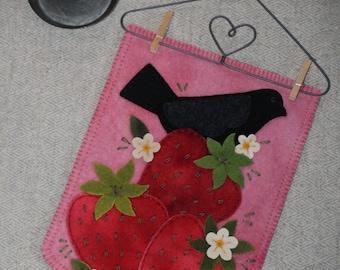 Curious Little Crow ~Berry Sweet~ Wool Applique Wall Hanging PDF Pattern