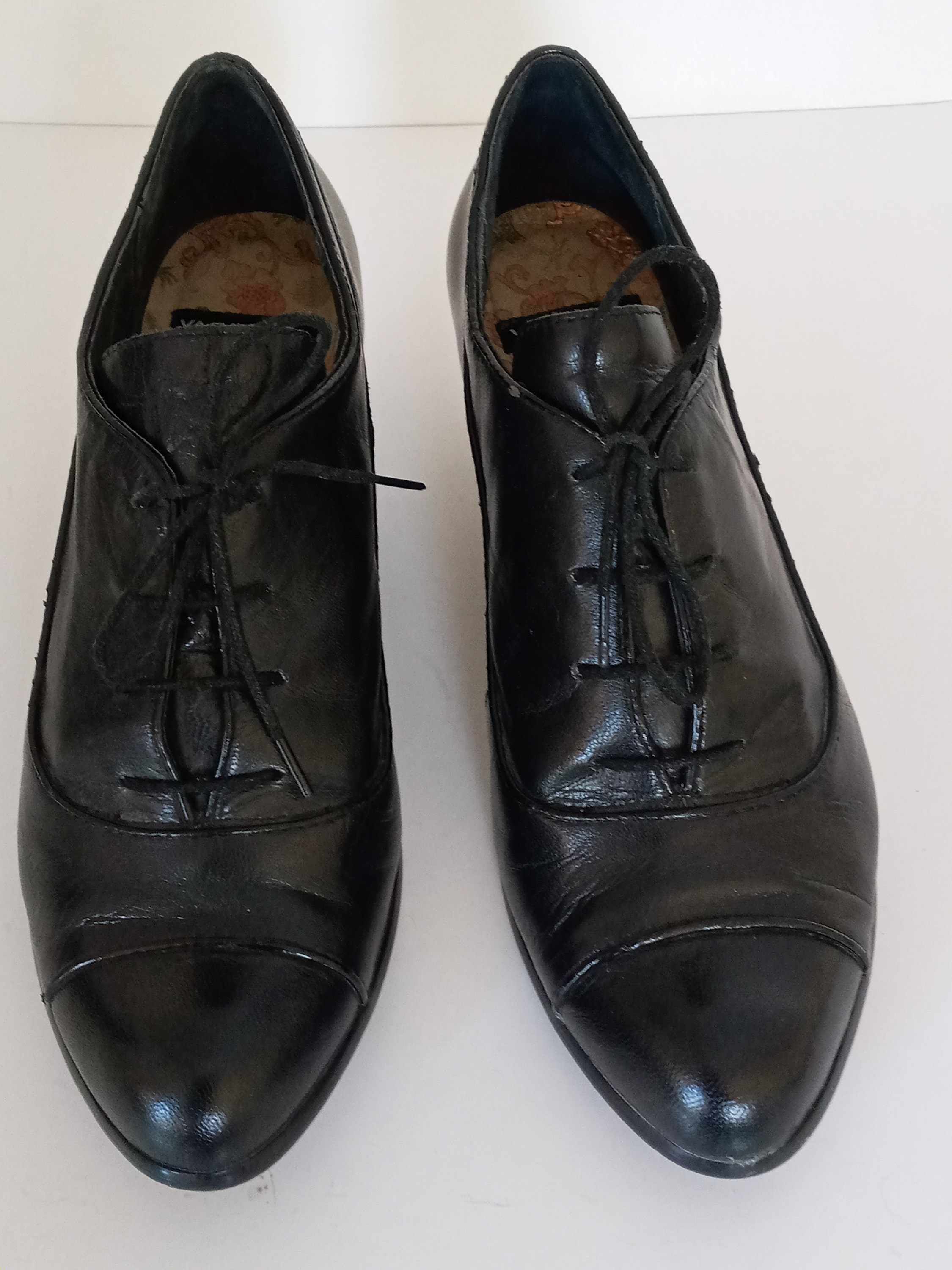 Vagabond Shoes Womens Brogues Black Vintage 40EU In Excelent | Etsy