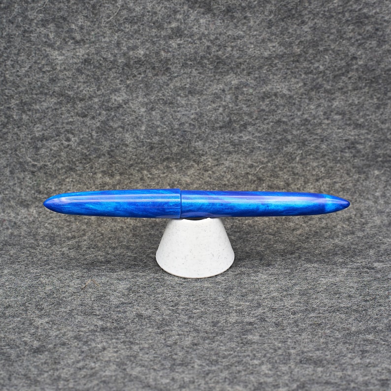 Bespoke Fountain Pen Sapphire image 3