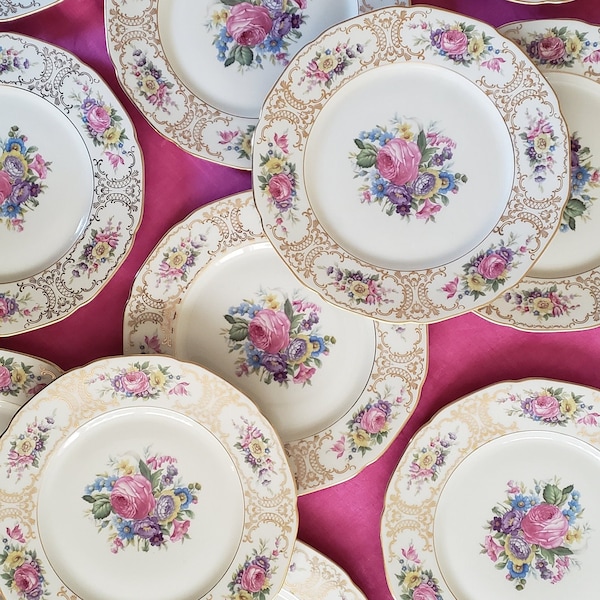 Lady Louise Floral Pattern China with Gold Scrollwork and Edging, Heinrich & Co., Selb, Bavaria, Assorted Pieces (c.1920)