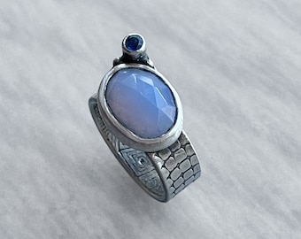 Blue Chalcedony and Kyanite Ring on Patterned Band