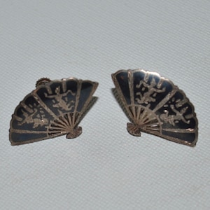 Siam Niello Screwback Fan Earrings, Sterling Black Enamel Screw Back Earrings, Fan Shaped Silver Earrings, Thai Siam Jewelry, Siam Sterling