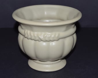 Vintage Haeger Pedestal Planter Bowl, Haeger 1990s Floral Decor, Haeger Potteries USA,  Haeger Original Label,  White Planter 1990s Style