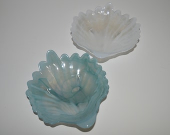 Luster Ware Scallop Shell Dish,  Blue and Opalescent Lustre Glass Seashell Trays,  Seashell Candy Dish, Iridescent Swirl Glass Trinket Dish