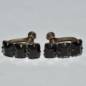 Vintage Silver Onyx Screwback Earrings, Faceted Black Onyx Earrings, Black Screw Back Earrings, Marked Sterling,  Onyx Stoplight Earrings
