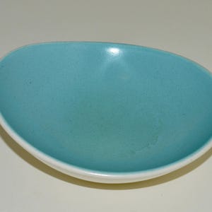Metlox Poppytrail Bowl, Metlox Blue and White Del Rey Mid Century Modern Bowl, Metlox California Turquoise Pottery Fruit Dessert Bowl