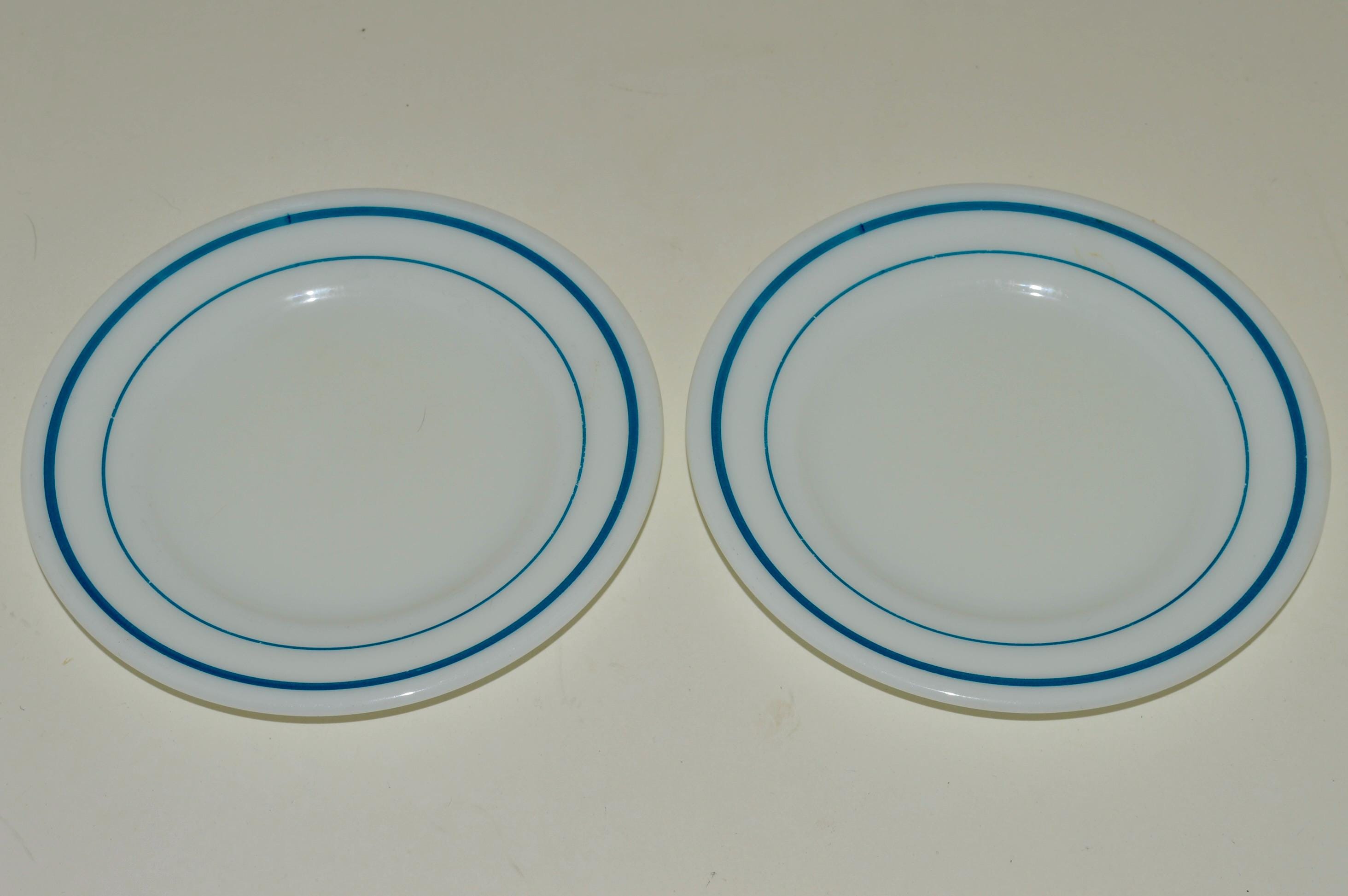 Pyrex Tableware Blue Line Plates, Set of 2 Pyrex Corning