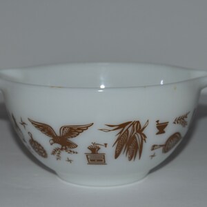 Pyrex Early American 441 Bowl, Pyrex 1.5 Pint Bowl, Pyrex Cinderella Mixing Bowl, 1960s Pyrex, Pyrex Brown on White 441 Bowl