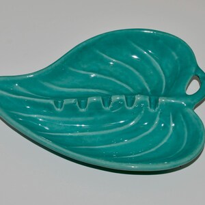 Mid Century Ashtray, Turquoise Leaf Shape 1950s Ashtray, Vintage Pottery Ashtray, Tobacciana Collectible, Gift for Smoker
