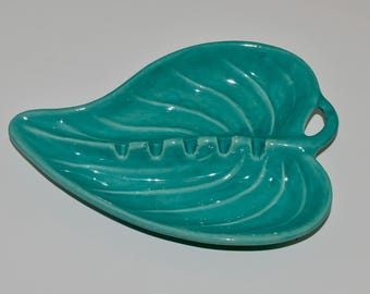 Mid Century Ashtray, Turquoise Leaf Shape 1950s Ashtray, Vintage Pottery Ashtray, Tobacciana Collectible, Gift for Smoker