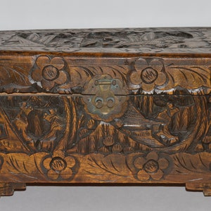 Vintage Oriental Camphor Wood Chest, Carved Wooden Chest, Ornate Wood Carving Small Chest or Trunk w Brass Fittings, Small Storage Box