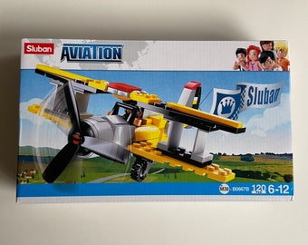 Doppeldecker 120 Teile Bausatz. Sluban M38 B0667B gelbes Flugzeug zum selber bauen. Alter 6-12 Geschenk für Piloten Kunststoff-Block-Konstruktion