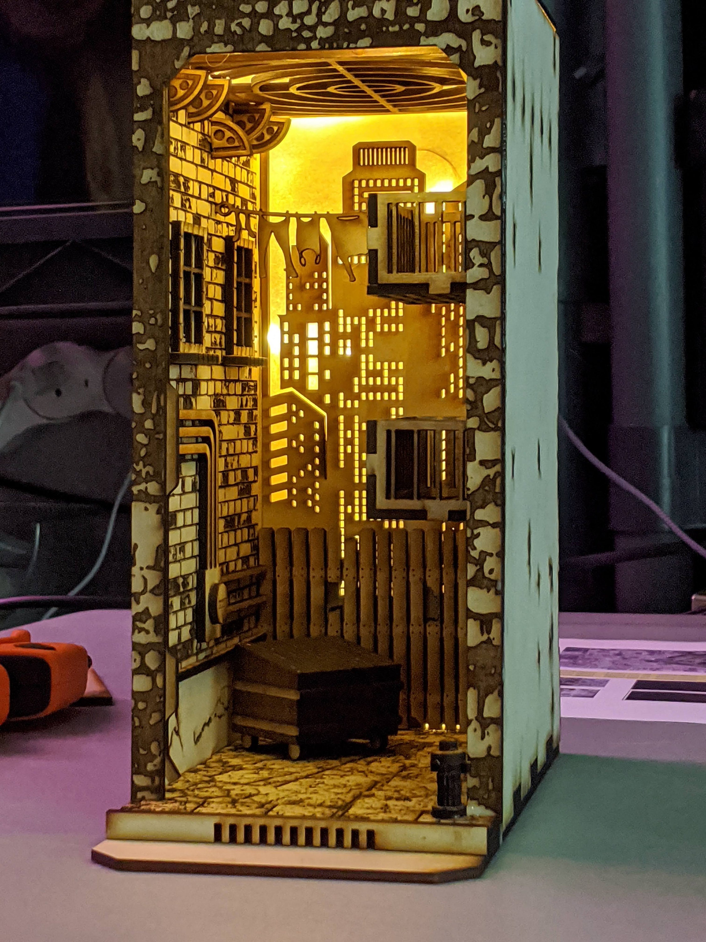 City Alley Themed Book Nook - Etsy