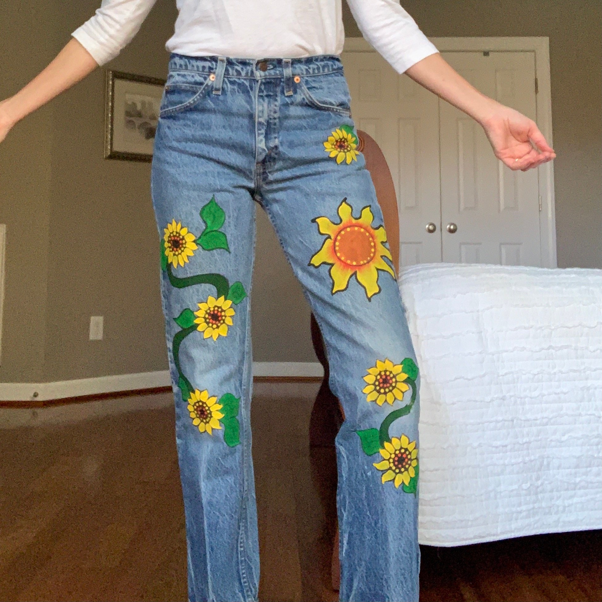 Vintage Levis Jeans Women's 27 Painted 