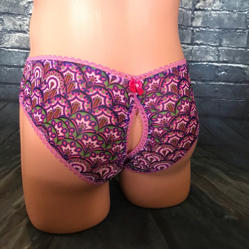Pussy Peek A Boo