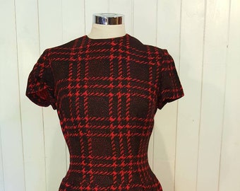 Fifties dress, winter dress, mid century, red woollen dress, pellon lining, Size 6 / Size 8