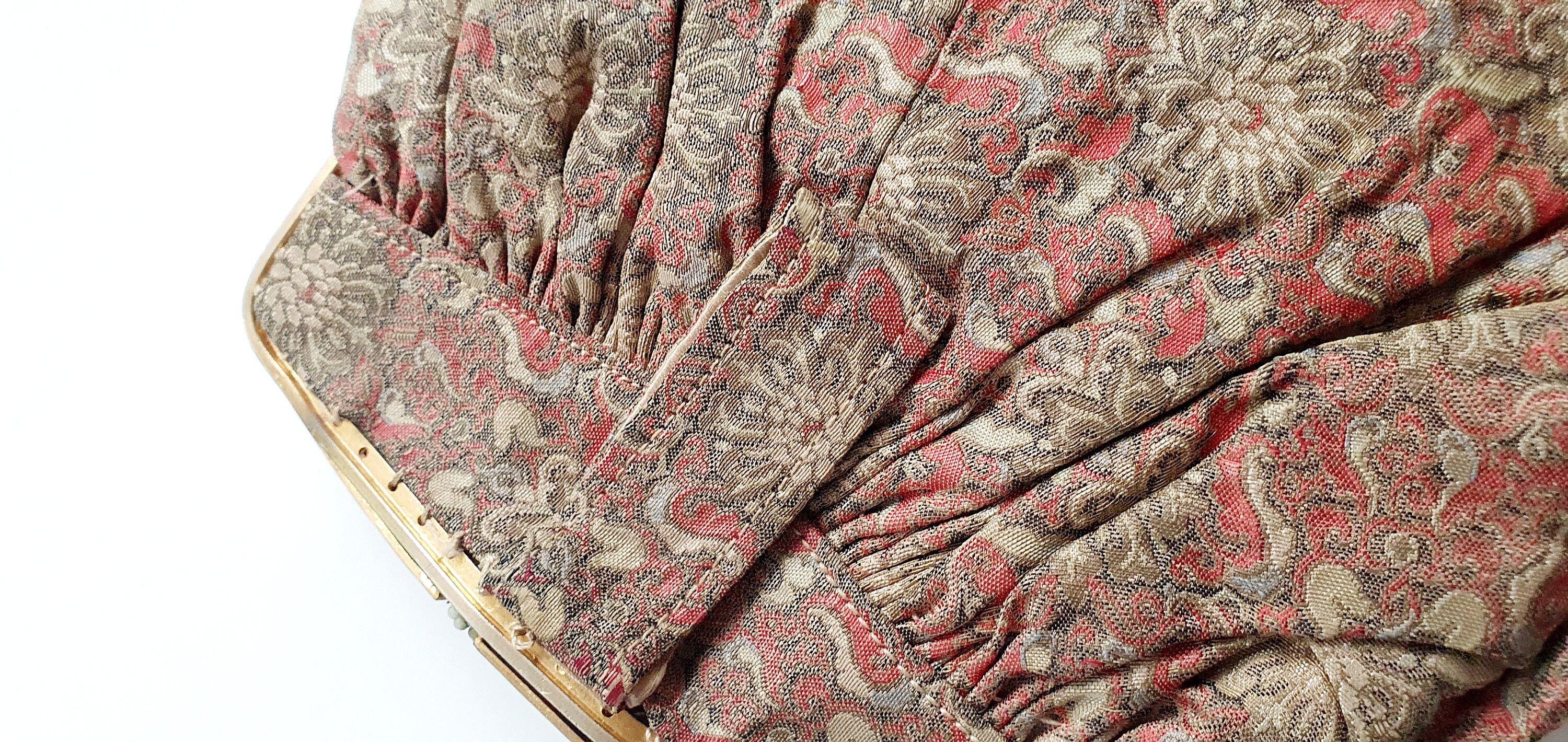 アールヌーボー様式のイブニングバッグ、赤と金、1920 年代、20 年代