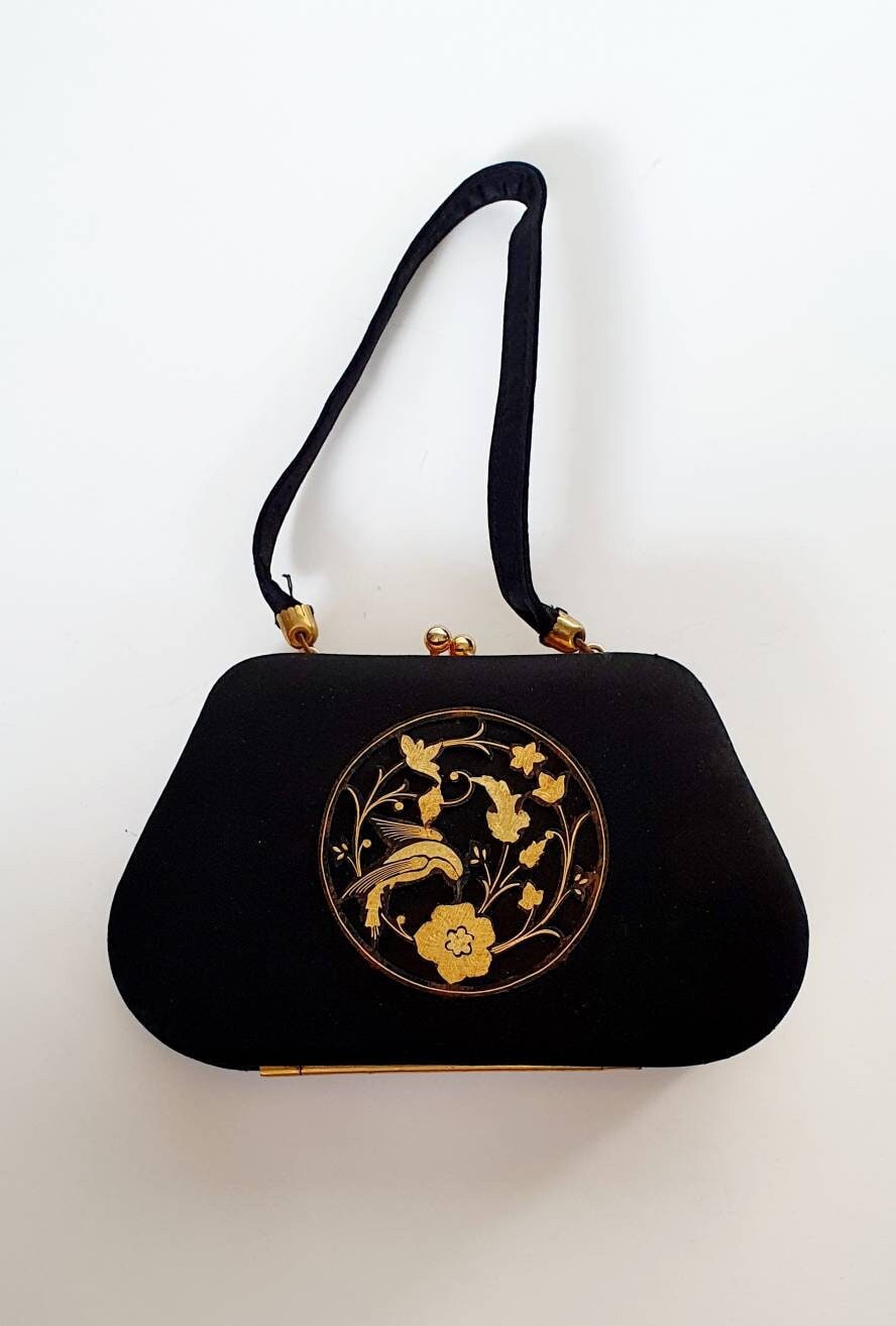 Vintage Compact Purse, 1950's Minaudiere Bag, Black, Filigree Pattern, Brass Frame, Mirror, Lipstick, Powder, Box Bag, Vintage Bag, - Etsy Vintage Compact Purse, 1950's Minaudiere Bag, Black, Filigree Pattern, Brass Frame, Mirror, Lipstick, Powder, Box Bag, Vintage Bag, - Etsy