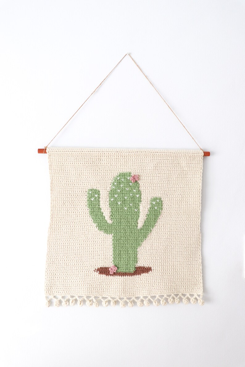 Crochet cactus wall hanging pattern // Crochet home decor // Crochet succulent pattern // DIY Wall hanging // Crochet tutorial image 3