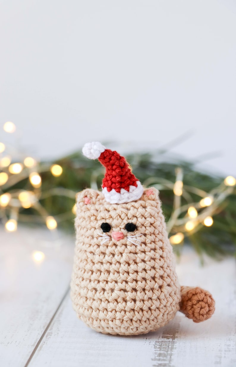 Crochet cat pattern // Christmas ornament pattern // amigurumi cat crochet pattern image 2