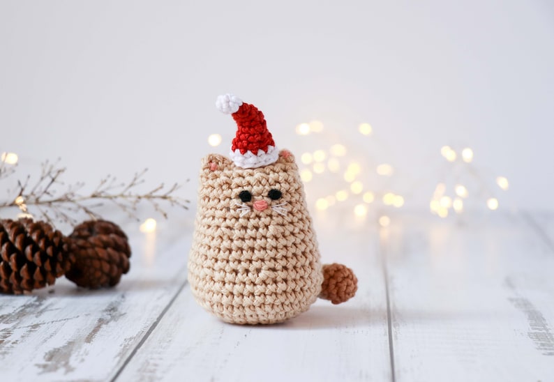 Crochet cat pattern // Christmas ornament pattern // amigurumi cat crochet pattern image 1