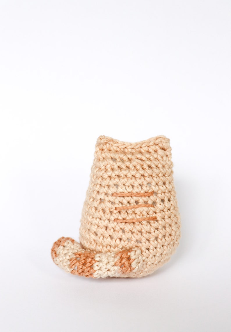 Crochet cat pattern // Christmas ornament pattern // amigurumi cat crochet pattern image 4