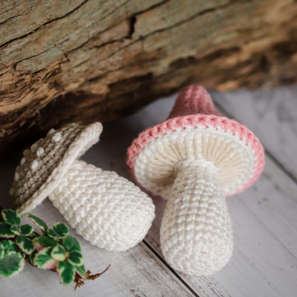 Crochet mushroom pattern // Amigurumi mushroom // Crochet Toadstool // Woodland toy // PDF pattern