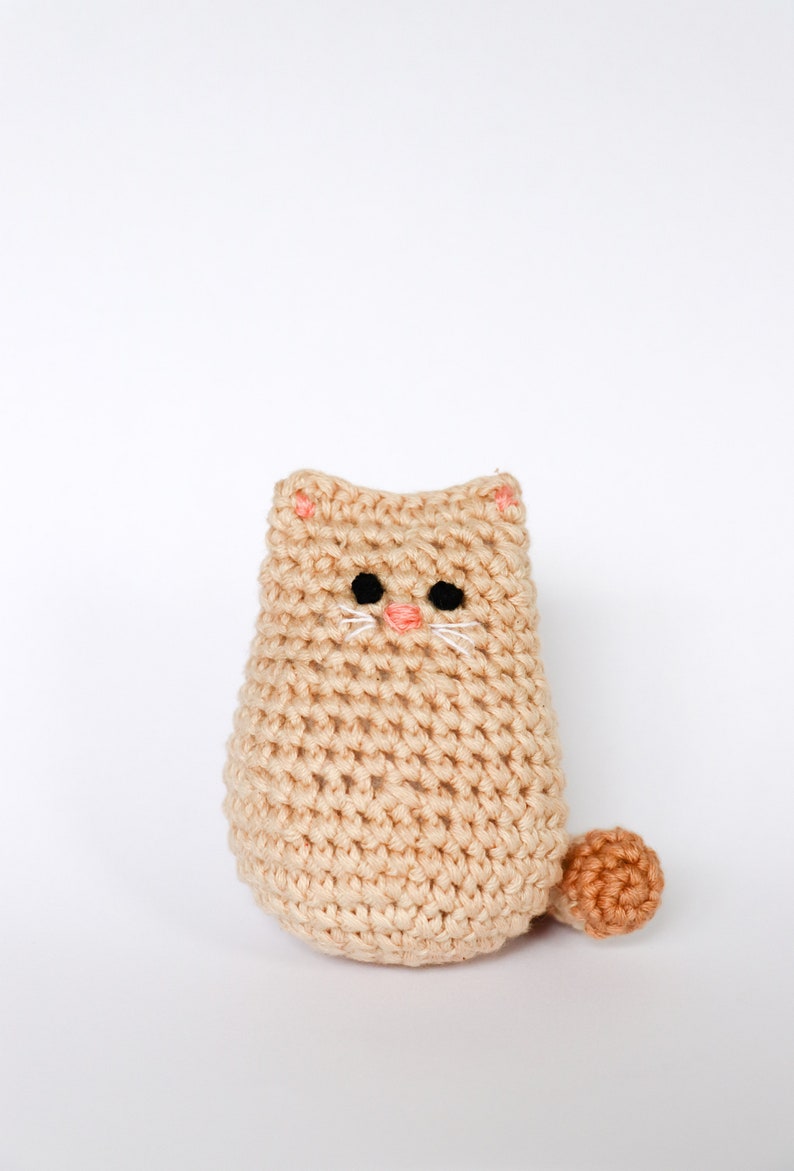 Crochet cat pattern // Christmas ornament pattern // amigurumi cat crochet pattern image 3