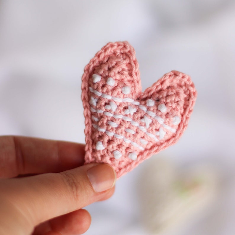 Crochet heart pattern // Amigurumi heart // Embroidered crochet heart pattern // PDF pattern image 4